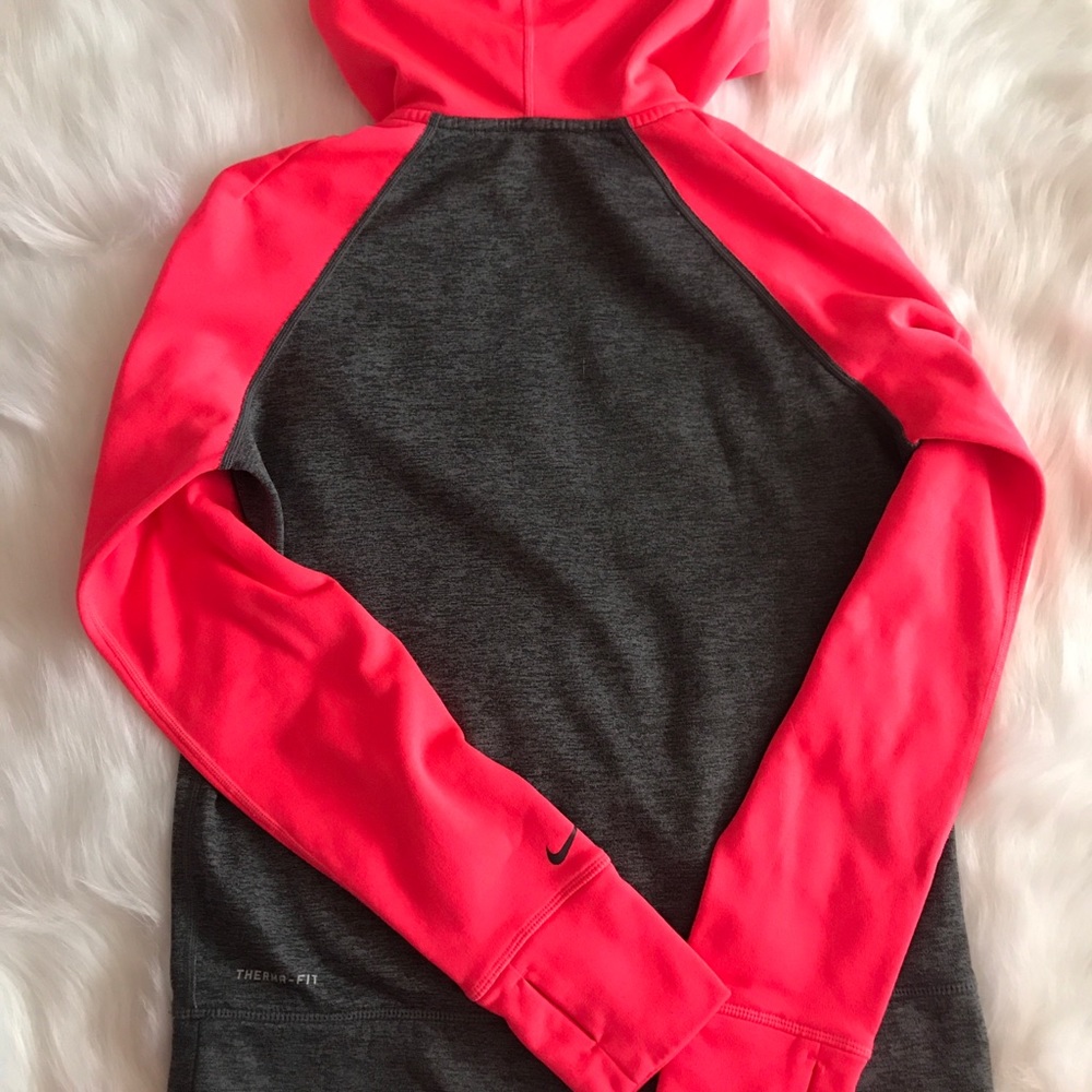 nike therma-fit sweatshirt - Picture 6 of 6